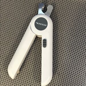 White Dog Nail Clipper